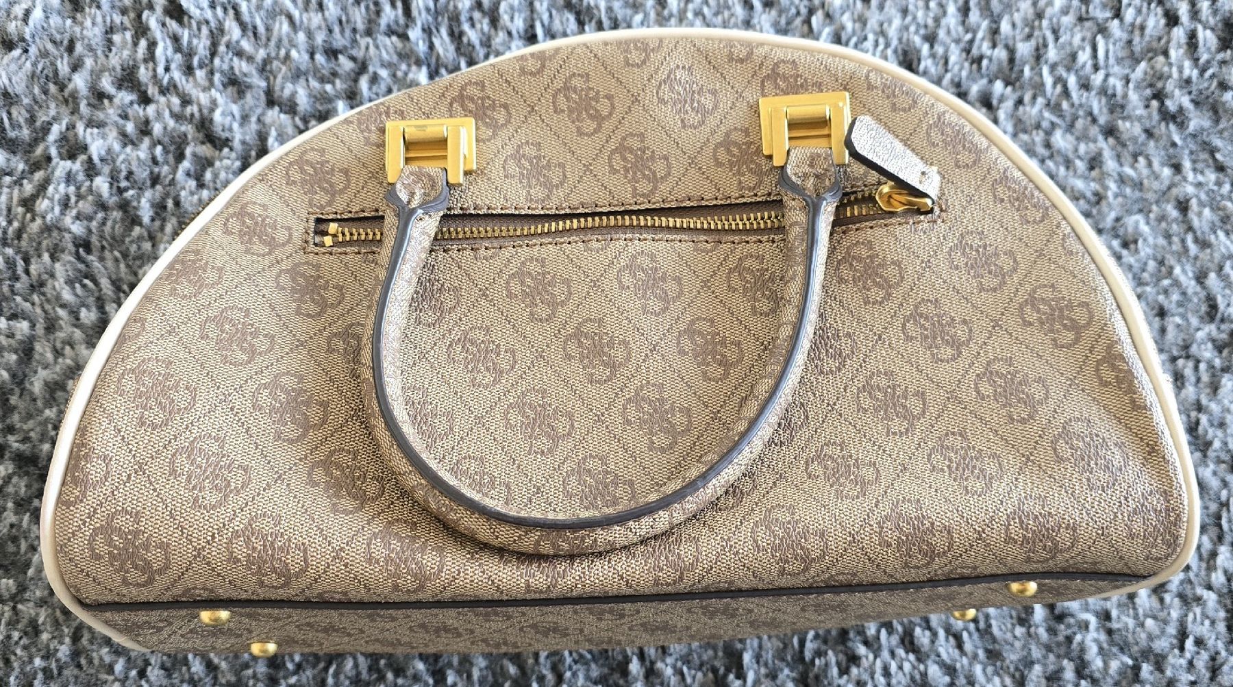 Guess Borse da donna: Guess Tasche – Usato da Ueberstorf venduto da andrea898 1