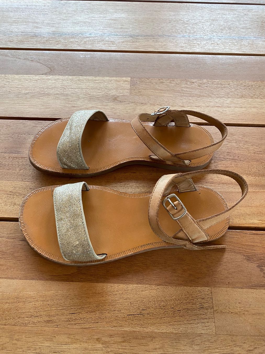 Pom d'Api Scarpe per ragazze: Sandalen Pom d‘api, Grösse 35 – Usato da Aesch BL venduto da snezienka53 1