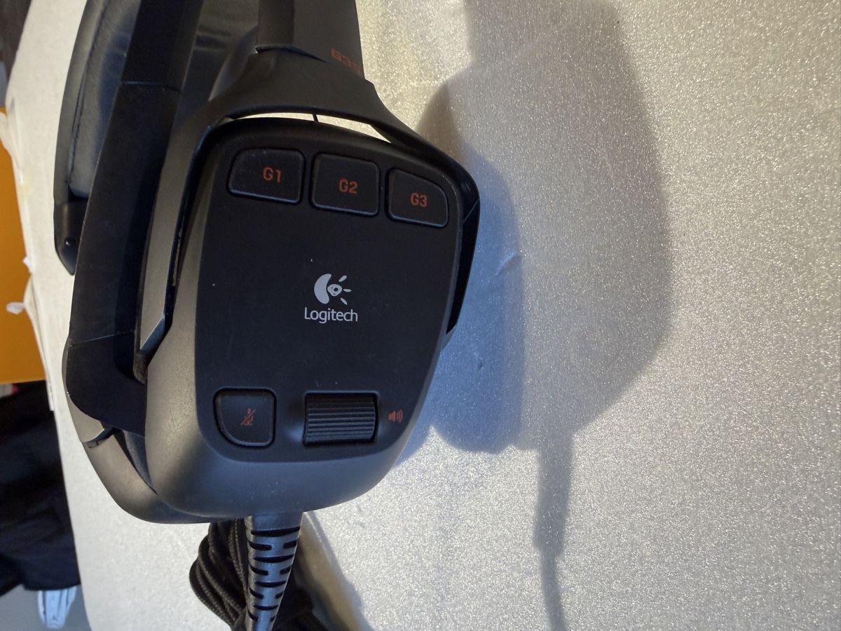 Logitech Cuffie: LOGITECH  G35  CASQUE  SON  SURROUND – Usato da Apples venduto da Gasscret 3