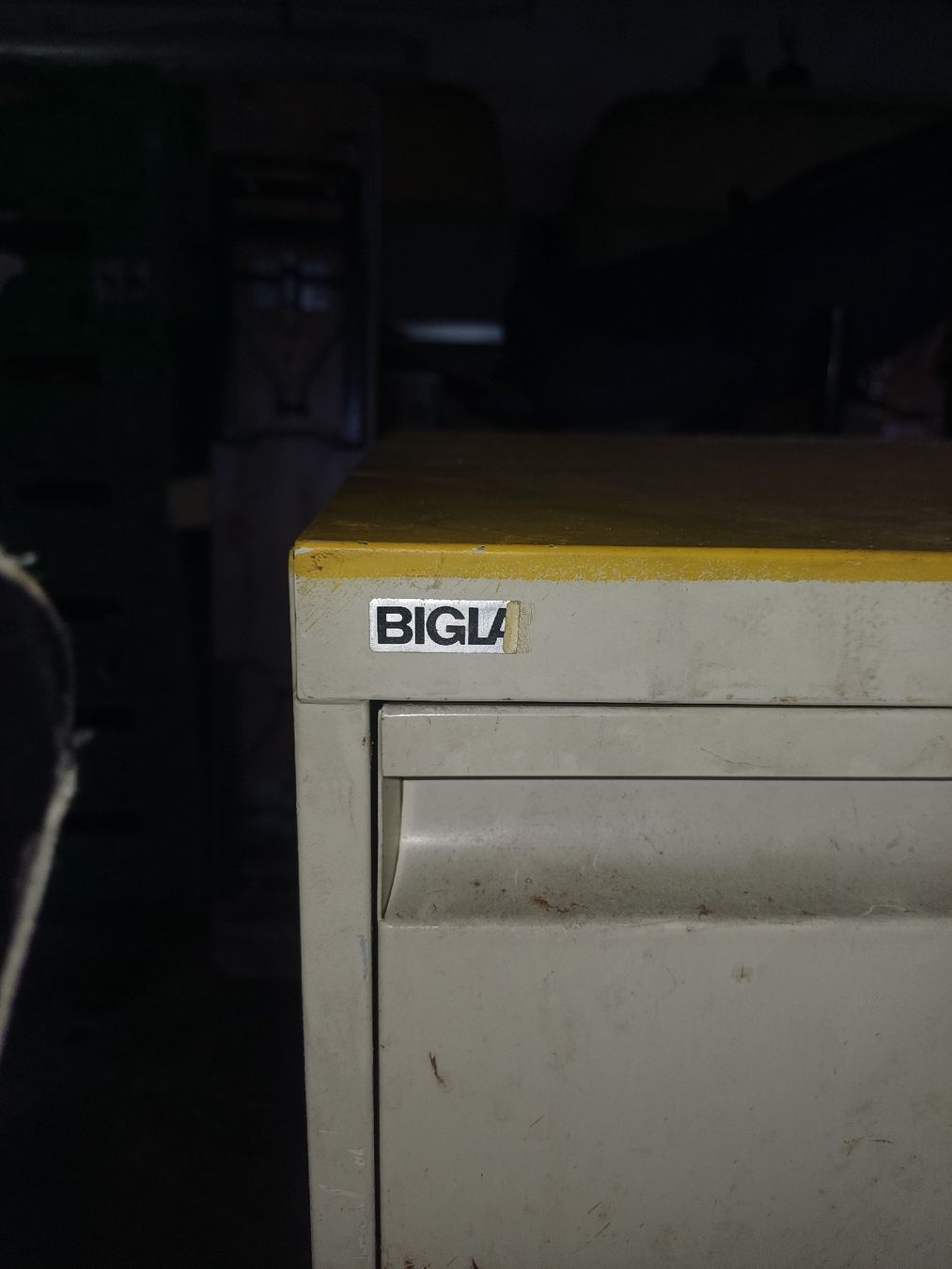 Armadi: Kleiner BIGLA Blechschrank  – Difettoso da Wangenried venduto da Recycler94 1