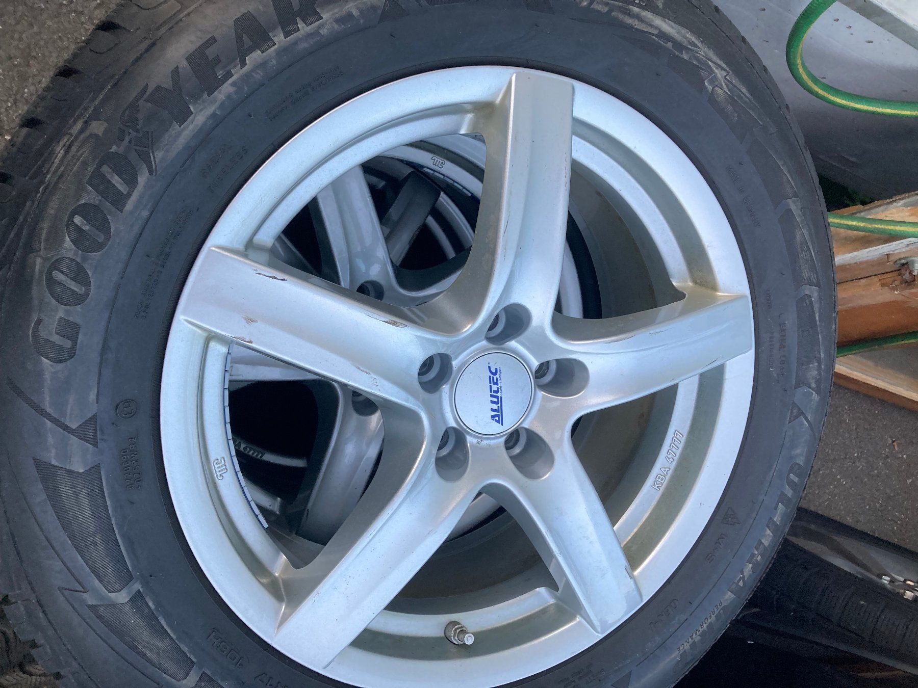 Land Rover Pneumatici & Ruote complete: Landrover Evoque Winterräder 225/65R17 – Usato da Cham venduto da WB2223 1
