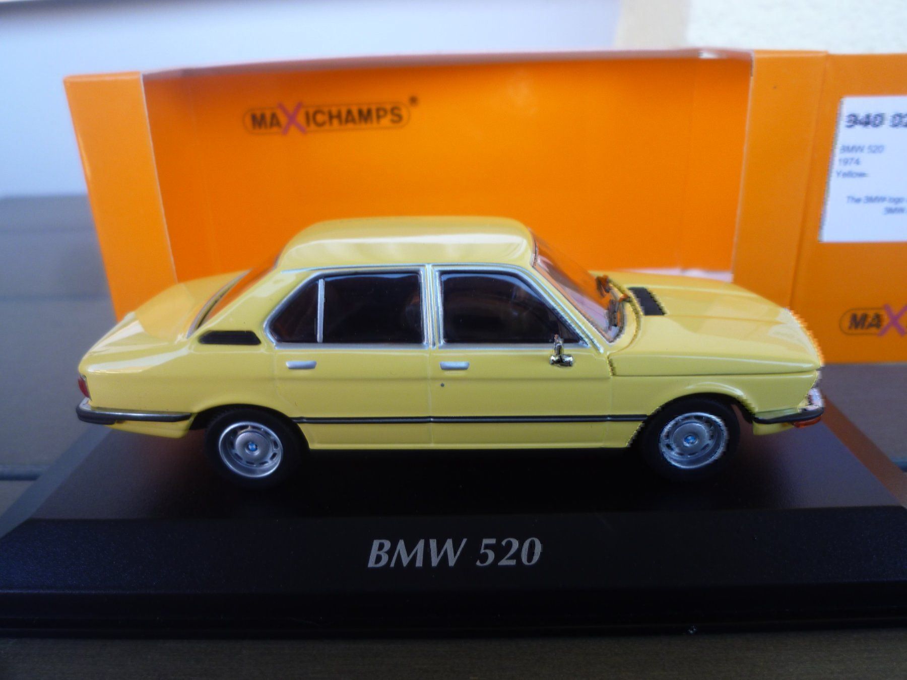 Minichamps Modellini d'auto: BMW 520 (1974) – Nuovo e nell'imballaggio originale da Flawil venduto da Imperiosud 4