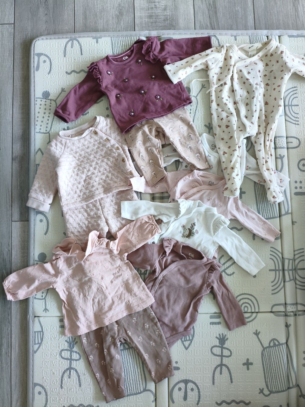 H&M Lotti & Set di vestiti: vestiti da bambino – Usato da Locarno venduto da sca_8bh7