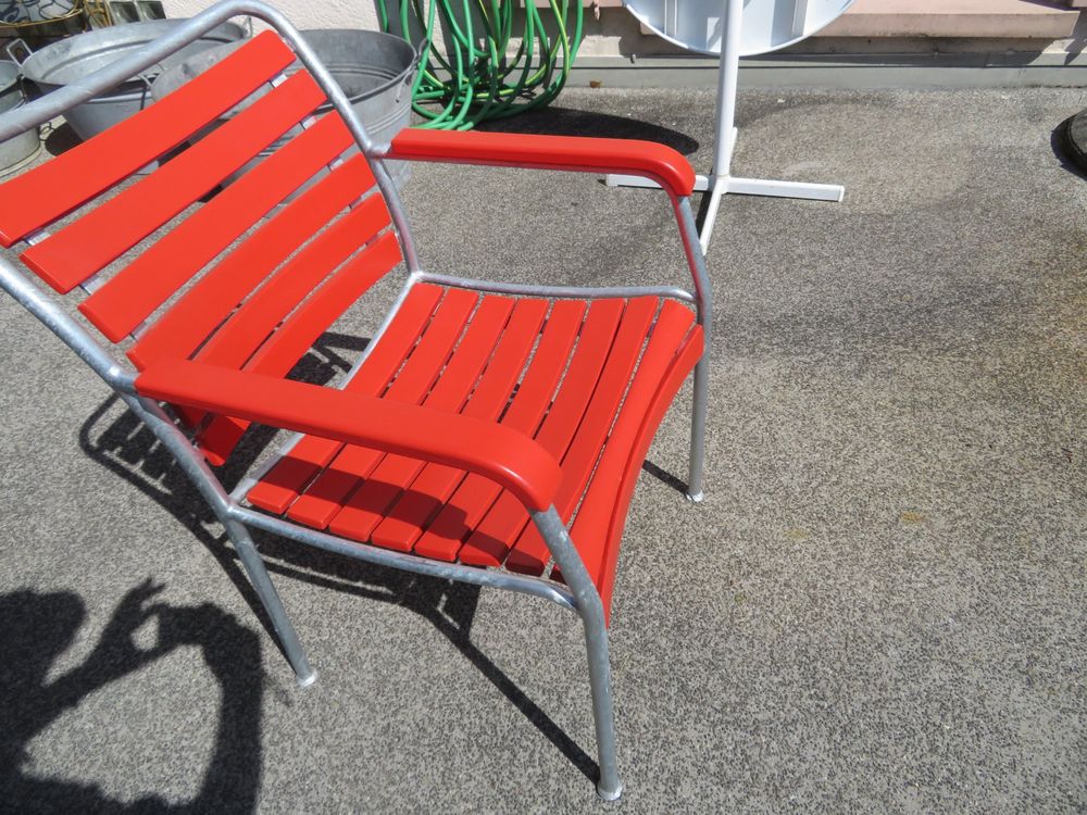 BIGLA, Roter Gartenstuhl, restauriert, verzinkt 1