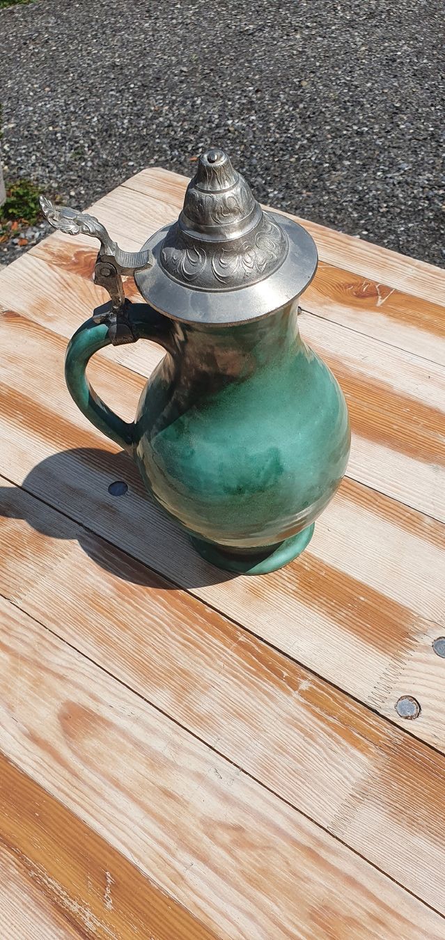 Caraffe: tonkrug mit zinndeckel – Nuovo (secondo la descrizione) da Bad Ragaz venduto da winston87