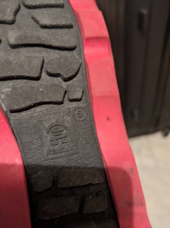 Scarpe per ragazzi: Winterstiefel – Usato da Utzenstorf venduto da dil_7bt7 2
