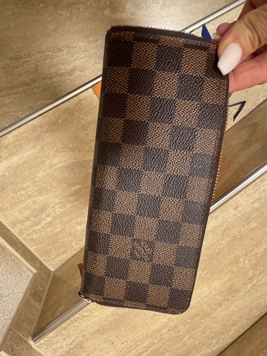 Louis Vuitton Portemonnaies: Louis Vuitton  – D'occasion à Regensdorf par weiningerl 2