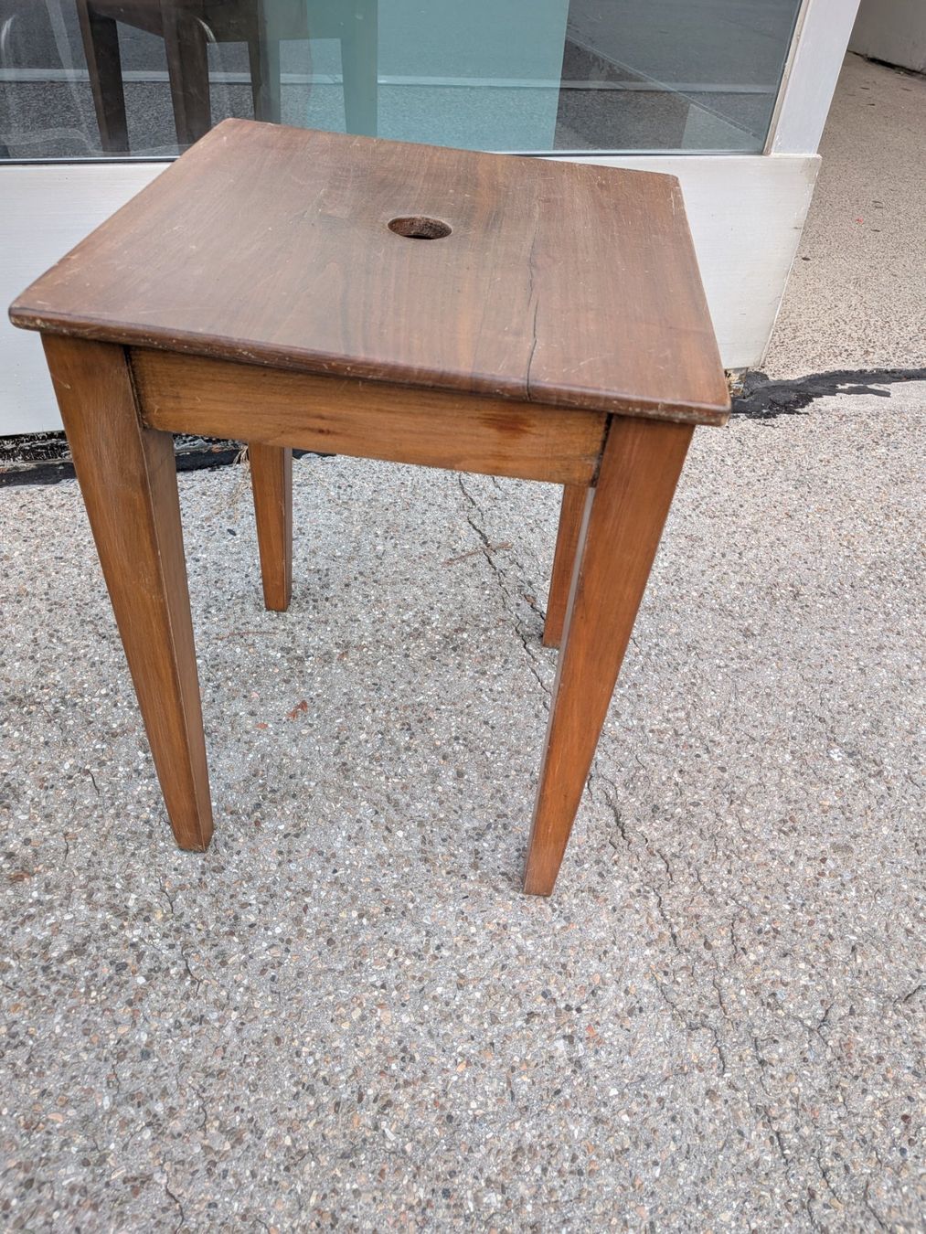 Hocker: Antiker Hocker, Tabourettli – Gebraucht aus Emmen von Brockofsky 2