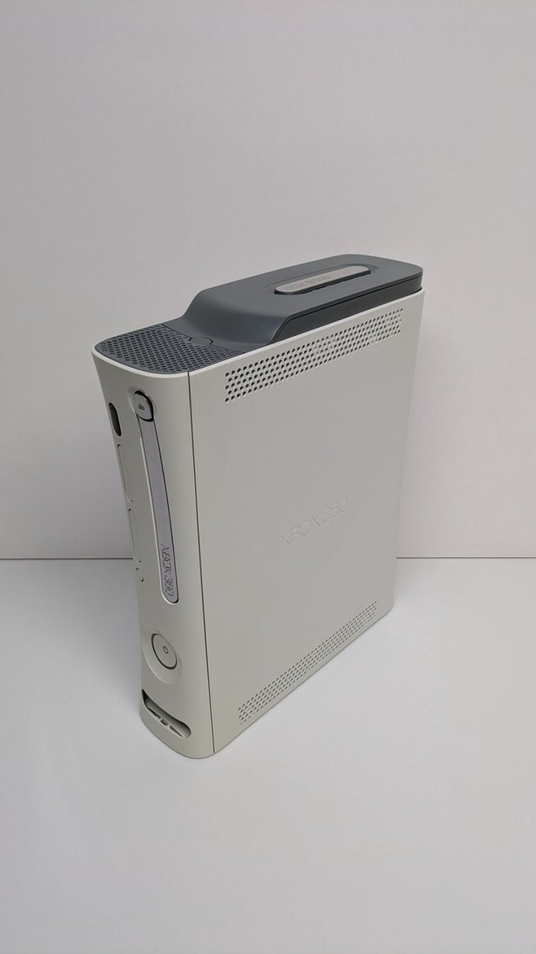 Microsoft Konsolen: Microsoft Xbox 360 mit 2 Controller – Gebraucht aus Menziken von mame18 4