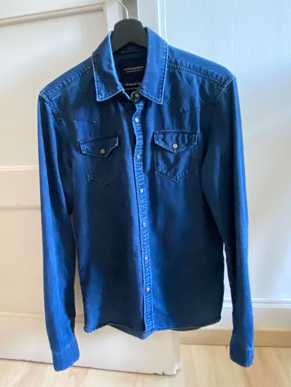 Maison Scotch Camicette: scotch and soda jeanshemd – Usato da Zürich venduto da kim_m2kd