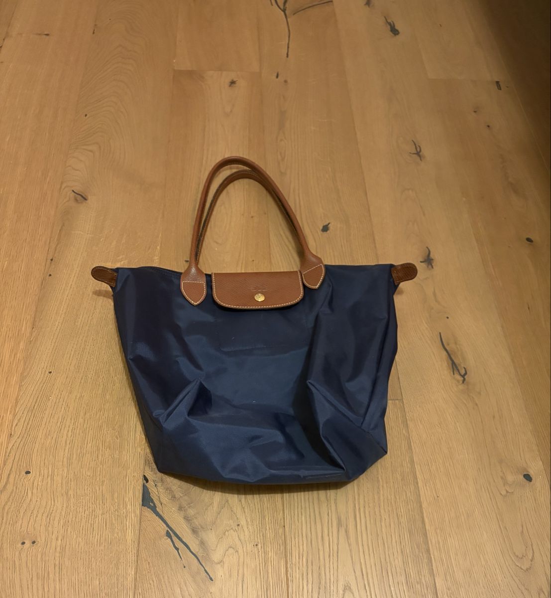 Longchamp Sacs femmes: Longcham Le Pliage dunkelblau – D'occasion à Neftenbach par aso_vd7v