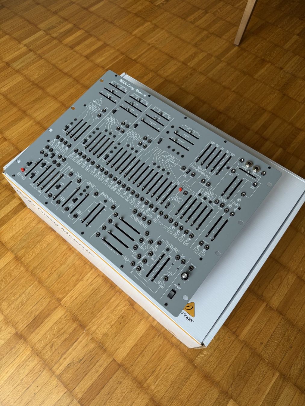 Behringer Instruments de musique: Behringer 2600 Gray Meanie – Neuf (Voir description) à Niederglatt ZH par Bluevortex