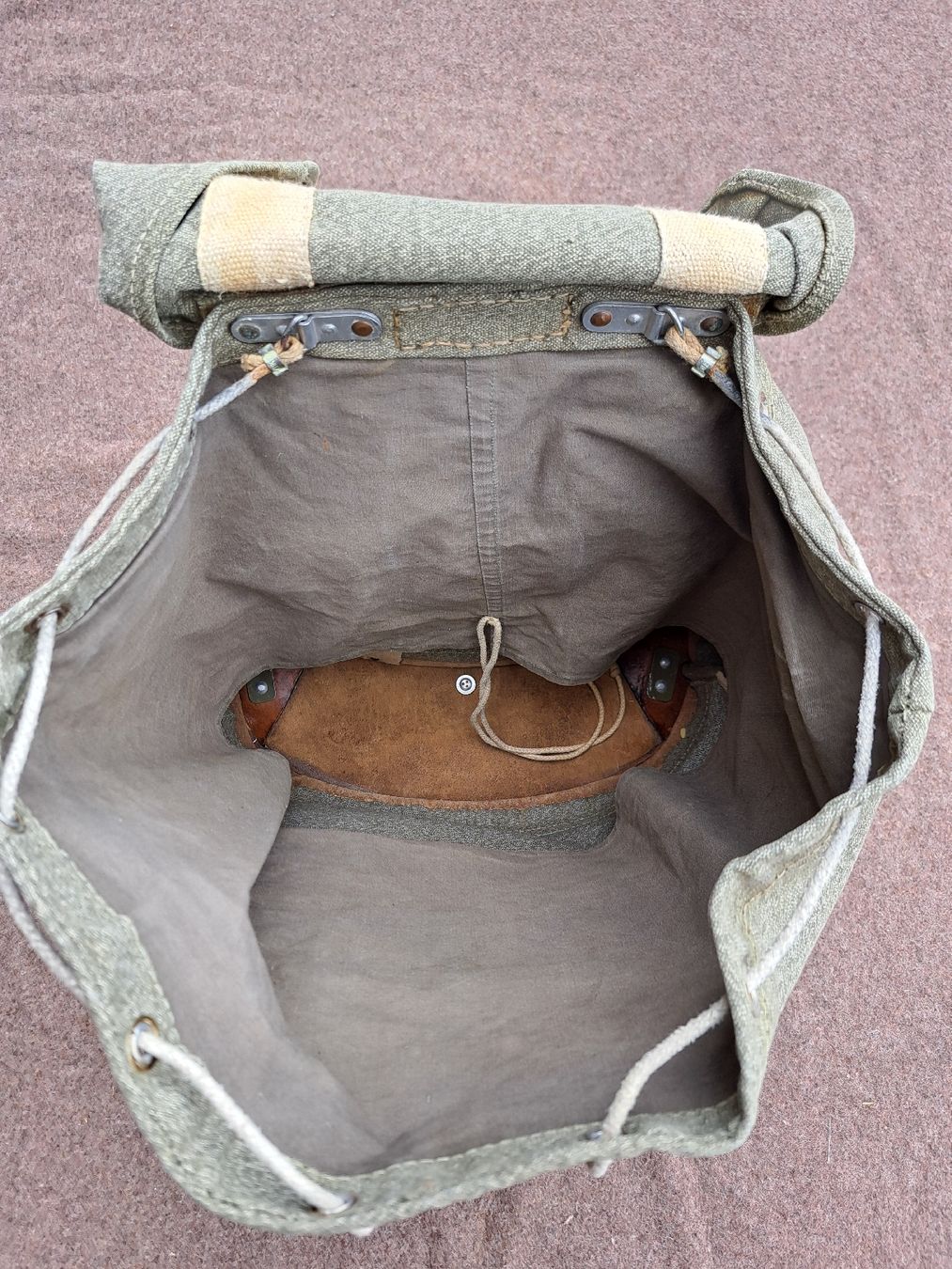 Schweizer Armee Rucksäcke: schweizer Armeerucksack "Salt&Pepper" – Gebraucht aus Zufikon von olinielsen 6