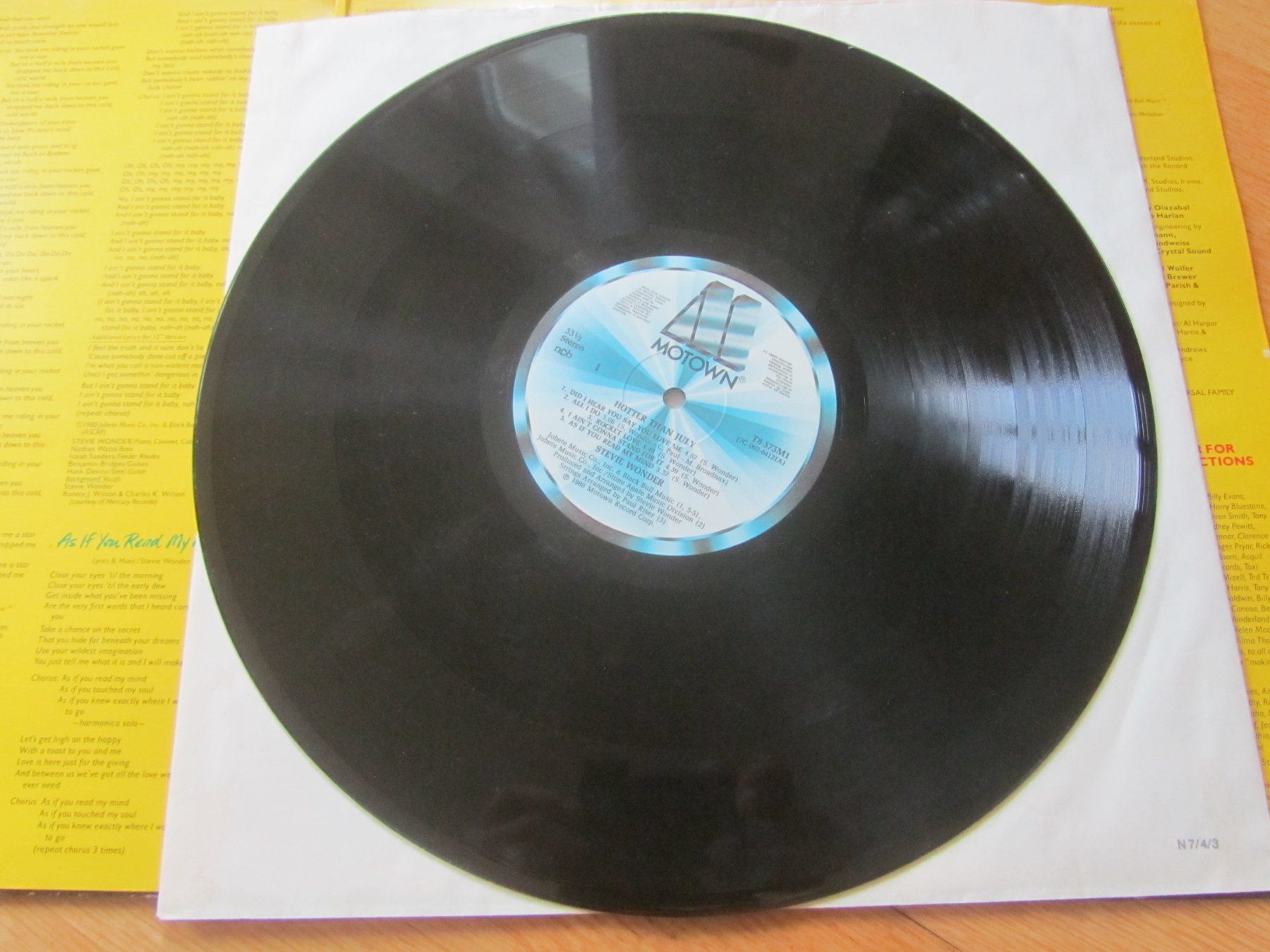 Schallplatten: Stevie Wonder:   Hotter Than July LP – Gebraucht aus Seengen von mikelele 2