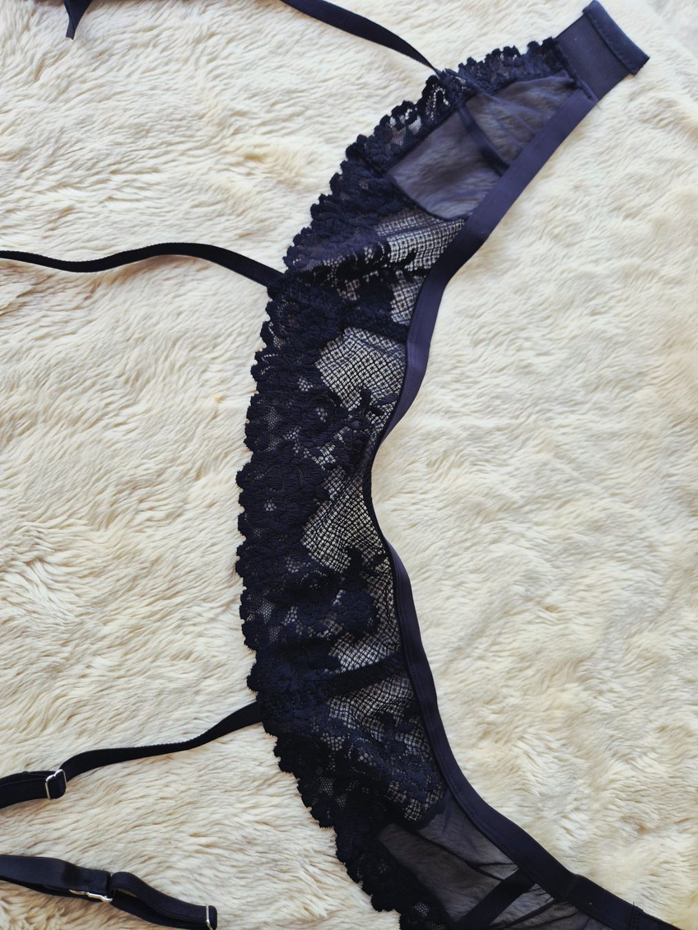Altra biancheria intima: Stringhosenhalter Gürtel schwarz Spitze Grösse M neu – Nuovo (secondo la descrizione) da Elsau venduto da the-colorful-side 2