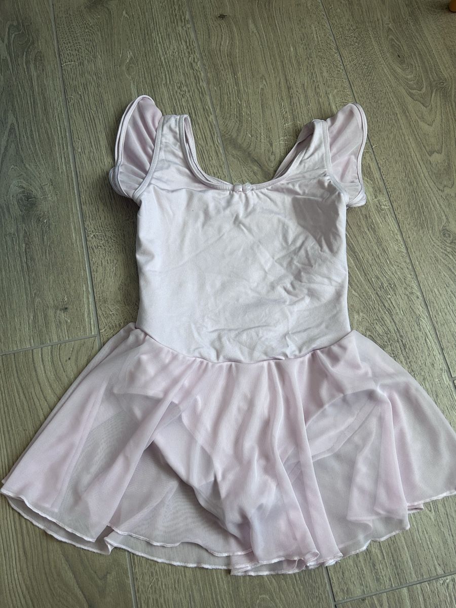 Vestiti & Gonne: Ballett-Kleid & Jäckchen – Usato da Bilten venduto da Kieselstein