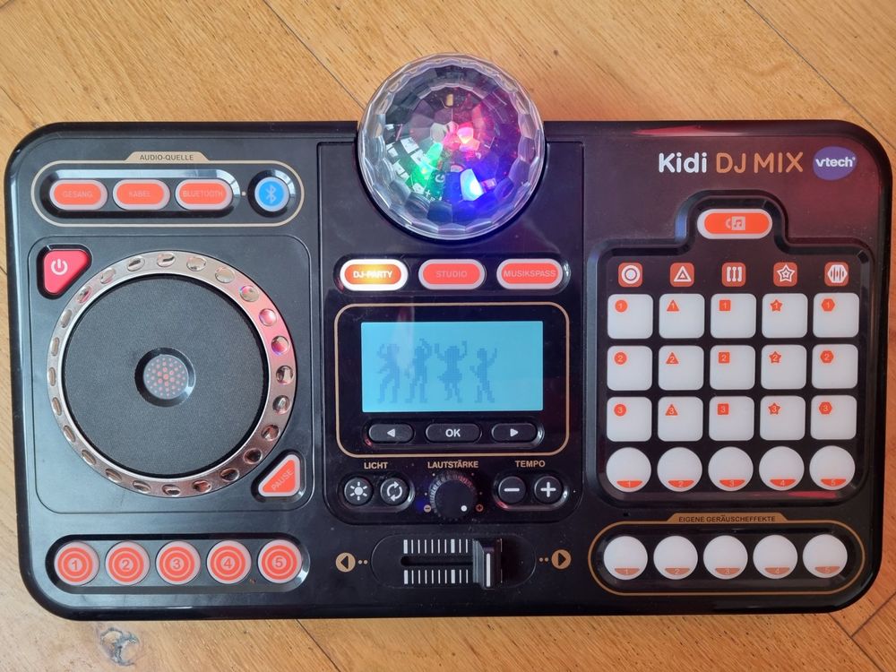 De Kidi DJ Mix maakt jou een echte DJ