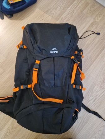 Wanderrucksack mit Regenschutz - wie neu
