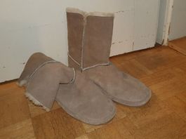 Lammfell-Winterstiefel