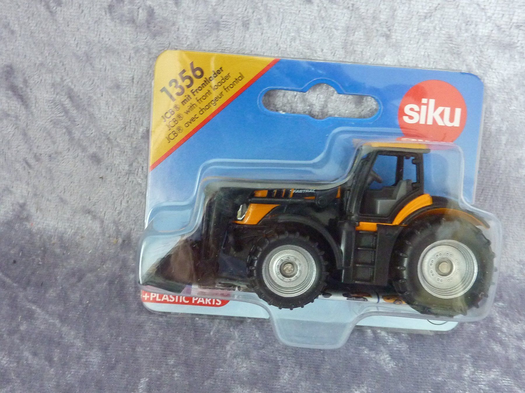 Siku Modellini d'auto: JCB mit Frontlader 1356 Siku – Nuovo e nell'imballaggio originale da Dürrenäsch venduto da Cobra1ch