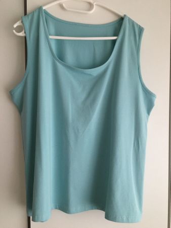 Neuwertiges Baumwoll-T-Shirt, türkis