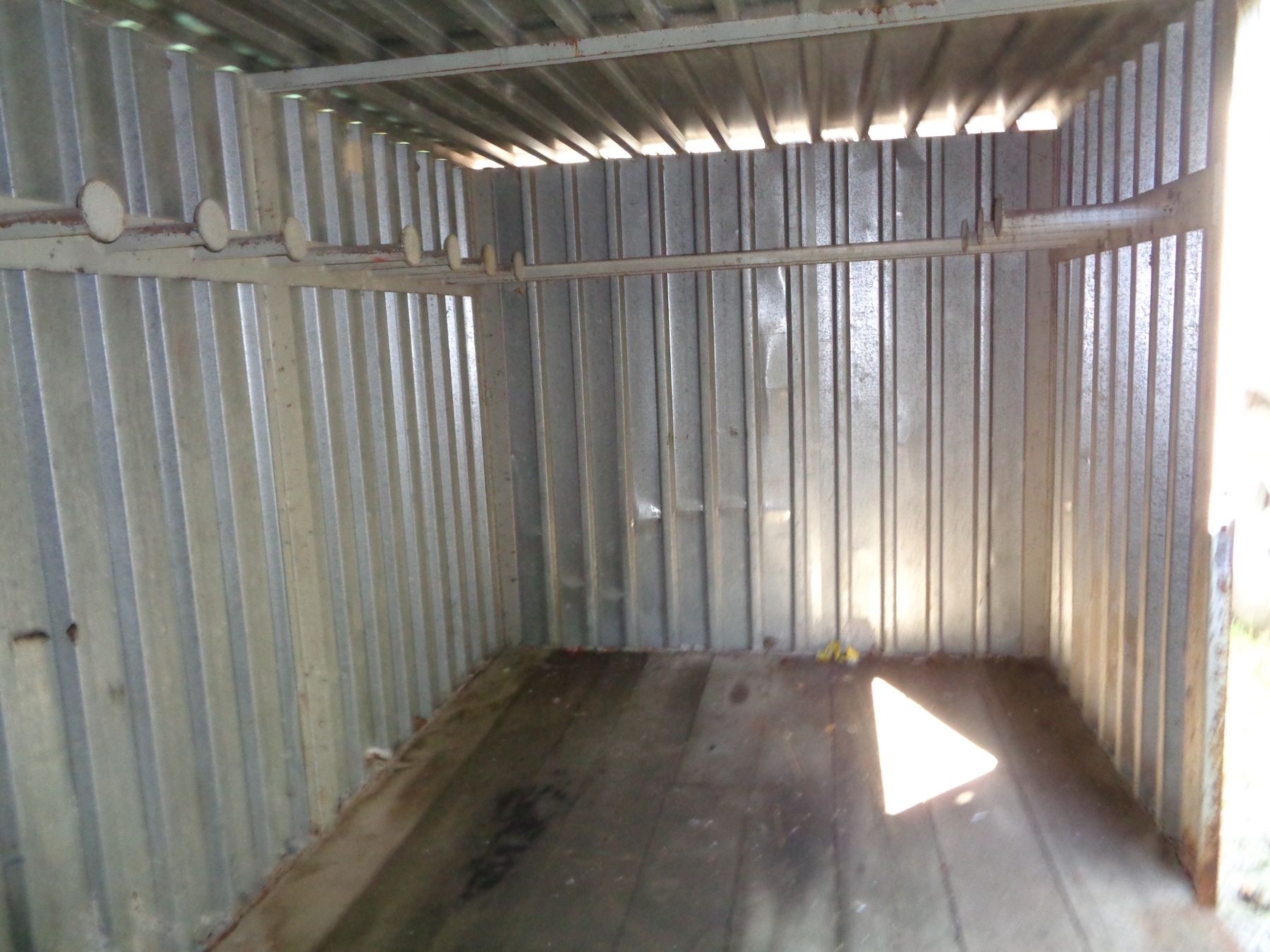 Baucontainer: Werkzeug-/Materialcontainer 4.65 m – Defekt aus Alpnach Dorf von vieuxhenri 4