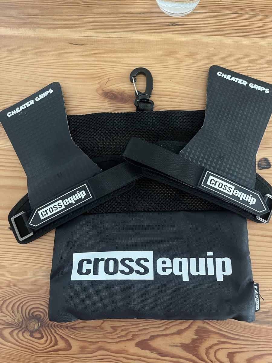 Cross Equip Schutz & Schoner: cheater grips crossequip Gr. M – Gebraucht aus Hinwil von Nullacht15