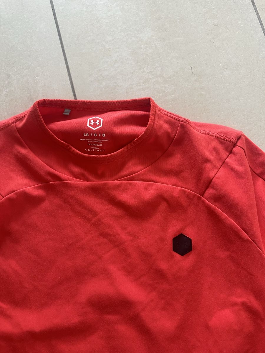 Under Armour T-shirts: Under Armour size L - new – Neuf (Voir description) à Zürich par SunnySeller 2