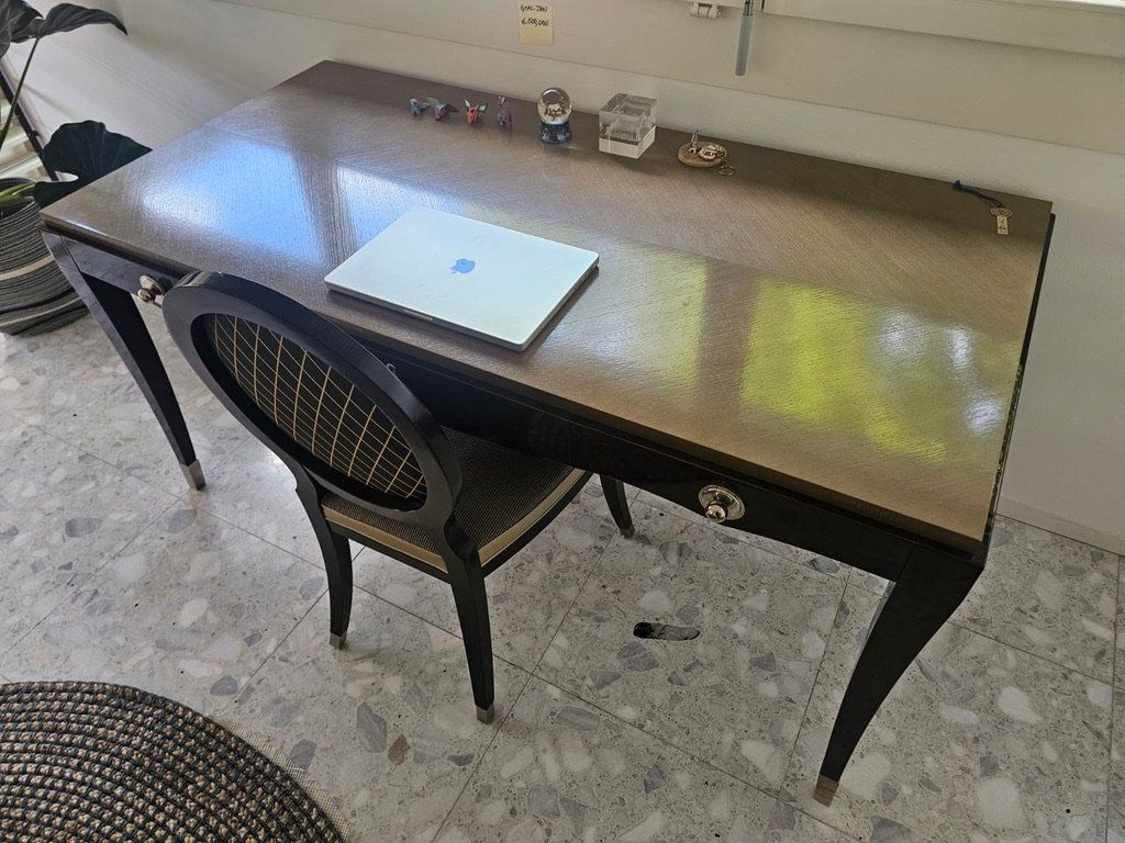 Schreibtische: Bureau luxueux avec chaise – Gebraucht aus Riehen von alm_55fz 3