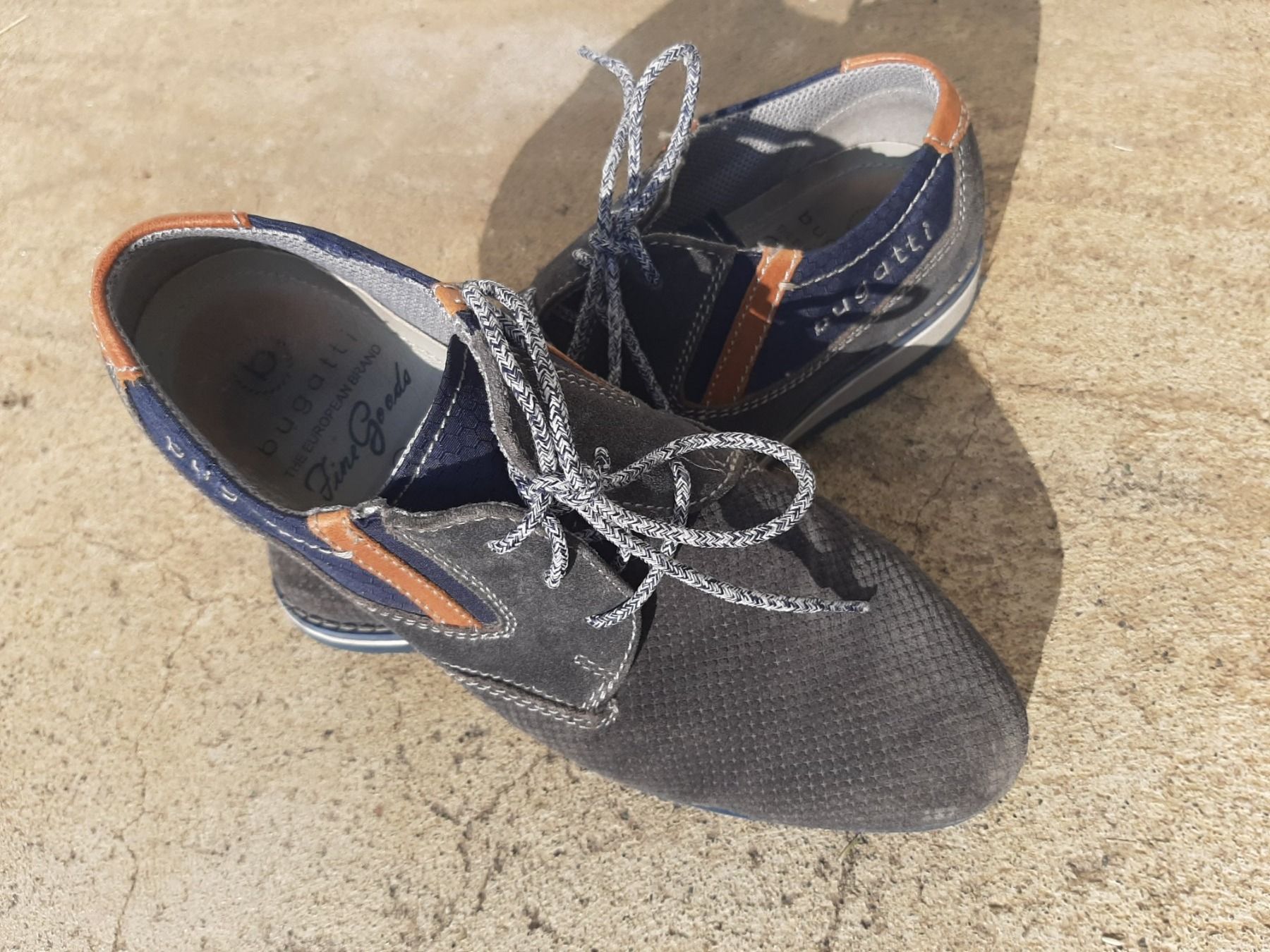 Bugatti Herrenschuhe: Bugatti Herrenschuhe Gr. 40, Leder (rauh) – Gebraucht aus Hondrich von majululu71 2