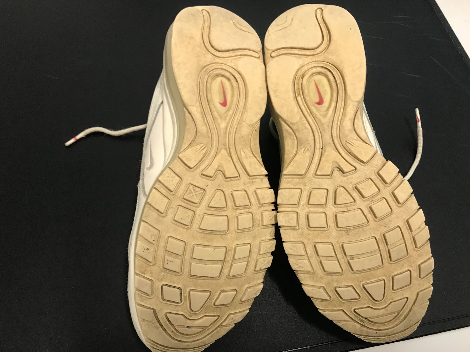 Nike Scarpe da donna: Nike Air Max 97 Valentine Edition Gr 40,5 – Usato da St. Margrethen SG venduto da kellenbh 2