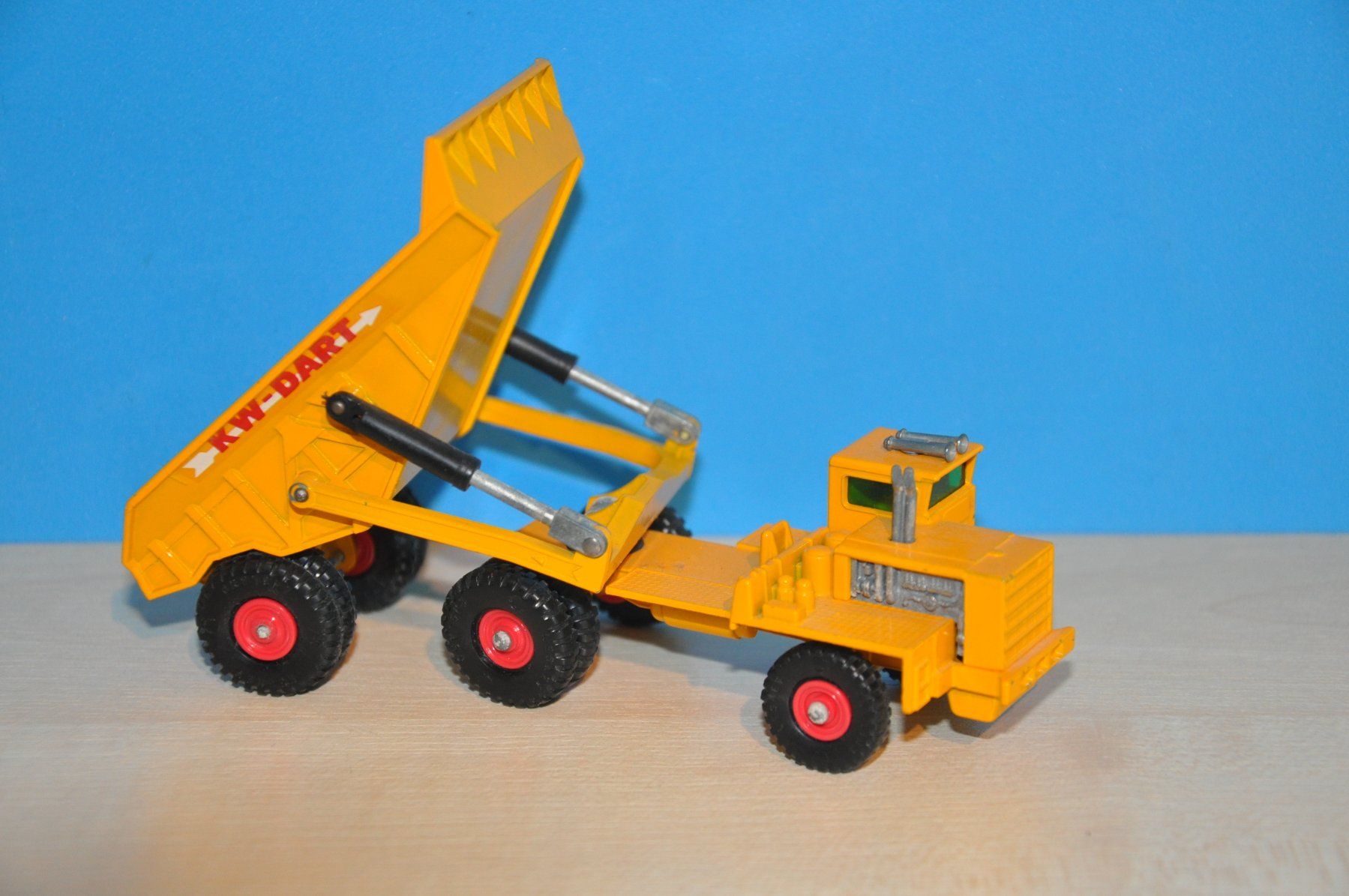 Matchbox Voitures modèles: DART Kipper – Défectueux à Mitlödi par worker04 2