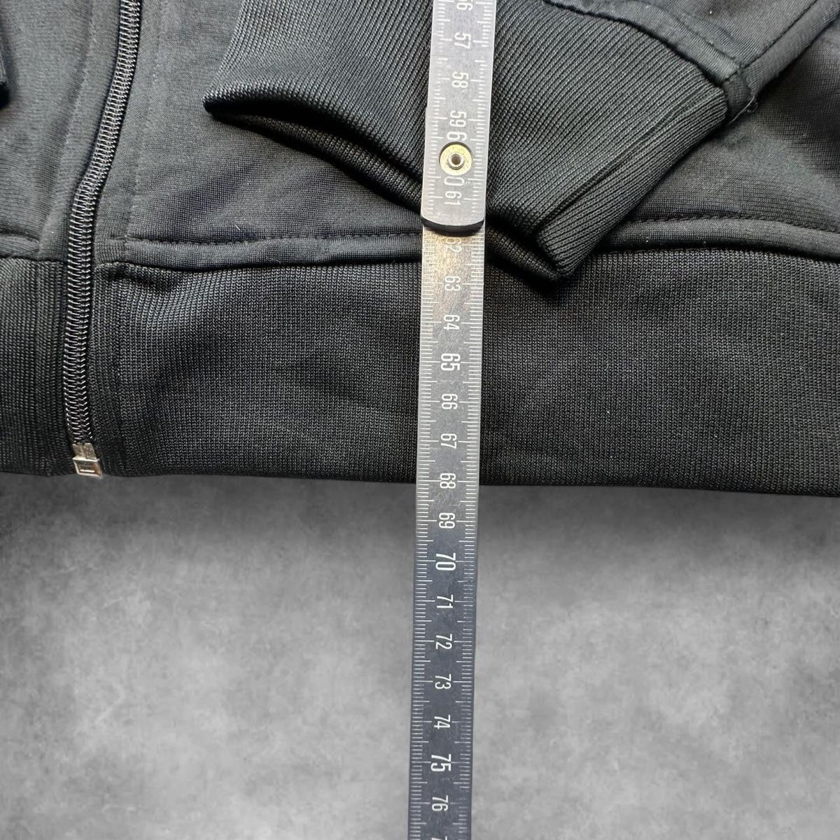 Champion Vestes: Champion black jacket – D'occasion à Erlinsbach SO par TogaResell 4