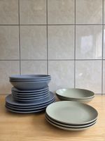 Service d'assiettes IKEA bleu & vert – 17 pièces – bon état