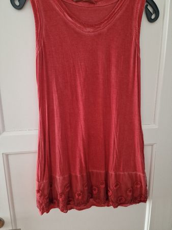 Bottega Rotes Sommer Top, Grösse S, ideal für warme Tage!