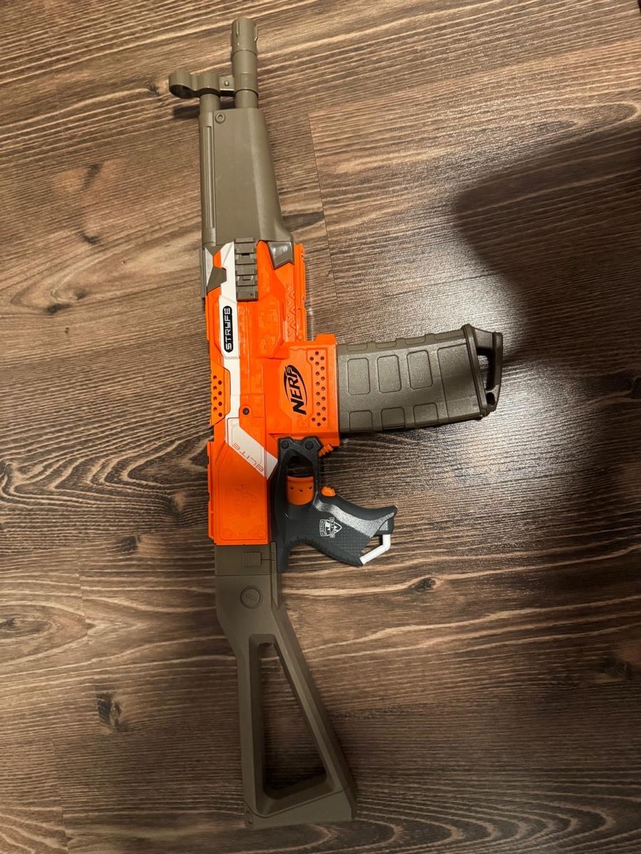 Nerf Spielzeuge: Nerf Stryfe mit Anbauteilen – Gebraucht aus Bonaduz von SanOgg79 1