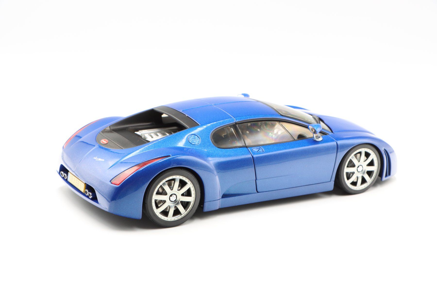 Bugatti Modellautos: Bugatti EB 18.3 Chiron 1999 1:18 AutoArt – Neu und originalverpackt aus Bühl b.Aarberg von modelldiecast 7
