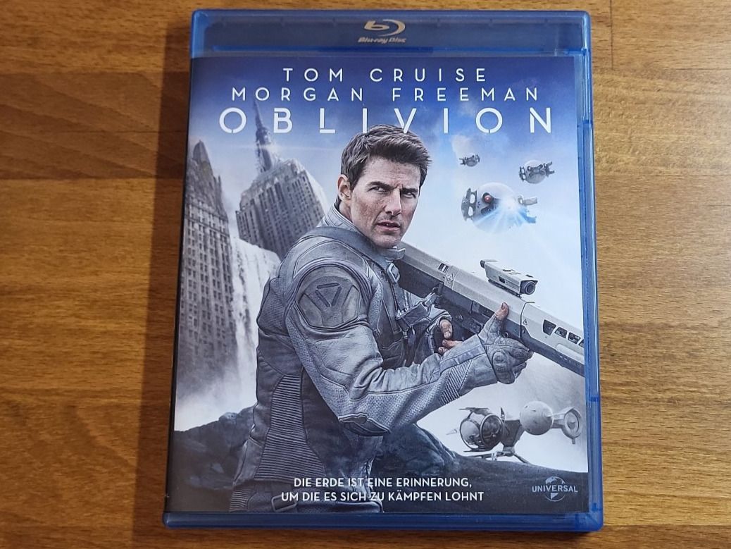 Tutti i DVDs: Oblivion (2013) Bluray – Usato da Pfungen venduto da Whitie