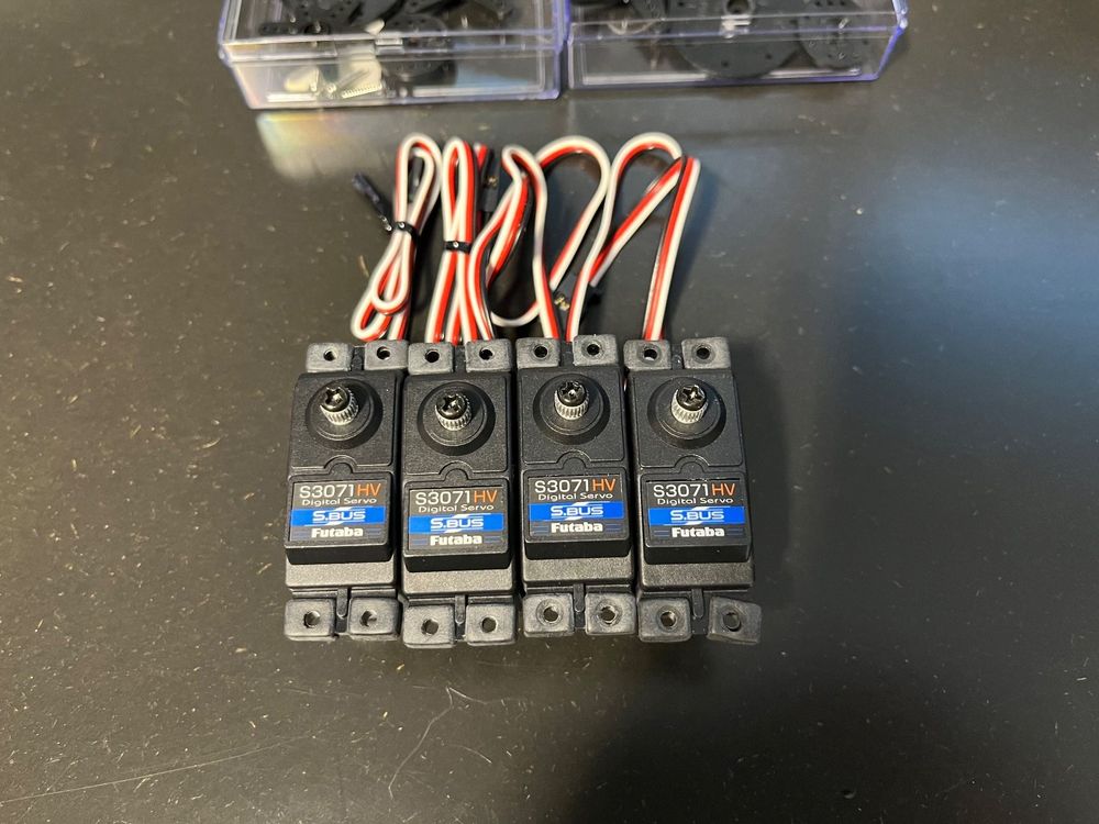 4x Futaba S3071HV Kaufen auf Ricardo