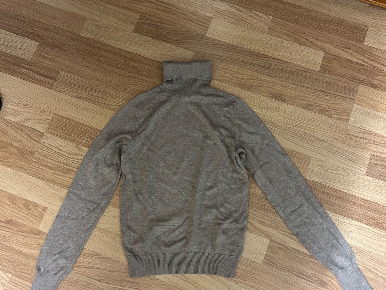 H&M Maglioni & Felpe: H+M Pulli Gr.XS Damen – Usato da Birsfelden venduto da Pearl10 1