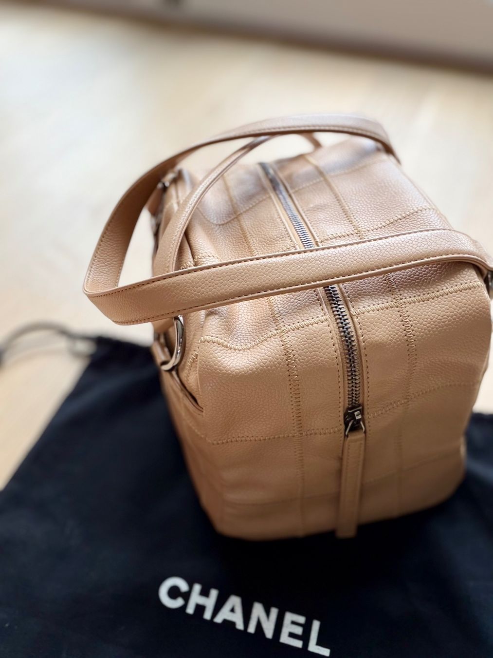 Chanel Borse da donna: Sac à main Chanel cuir beige – Usato da Adliswil venduto da vic_dxw7 2