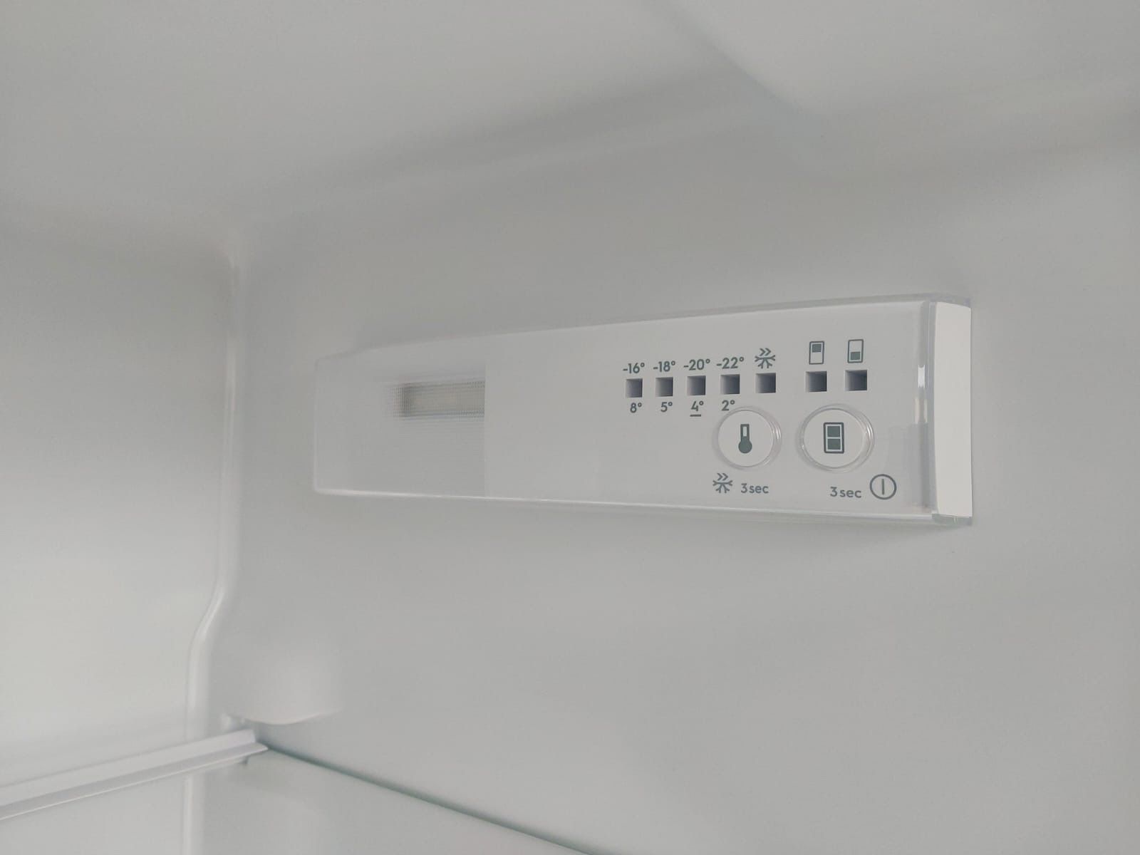 Electrolux Frigoriferi: Kühlschrank mit Gefrierschrank – Usato da Nürensdorf venduto da elv_v29d 3