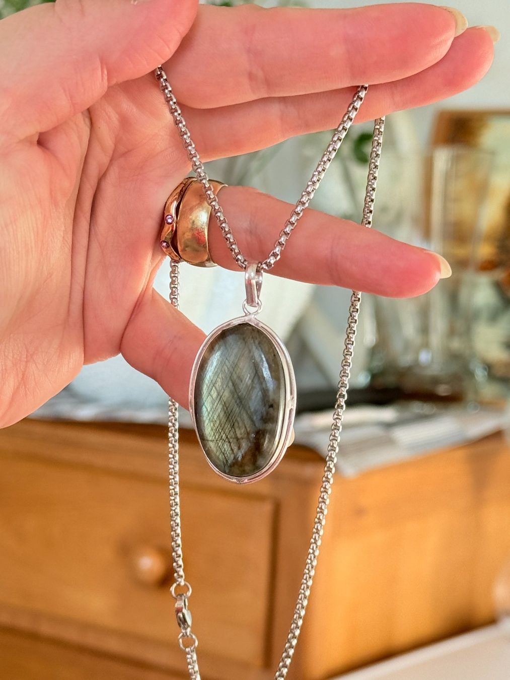 Catenine: Collier avec pendentif labradorite ,unique✨ – Nuovo e nell'imballaggio originale da Genève venduto da AGBERG 9