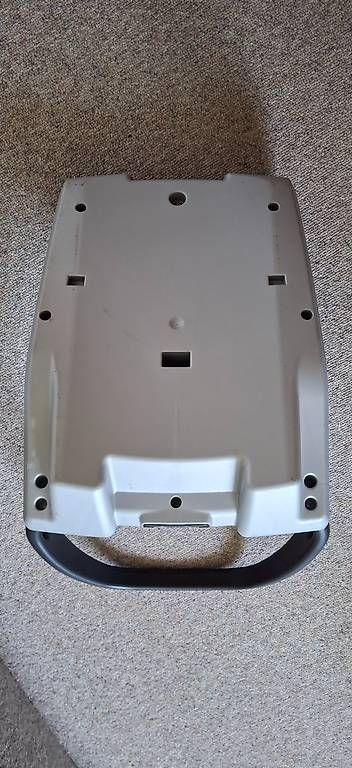 Peg Perego Seggiolini per auto: Peg Perego Belted Base – Usato da Rotkreuz venduto da Baltoro1 1