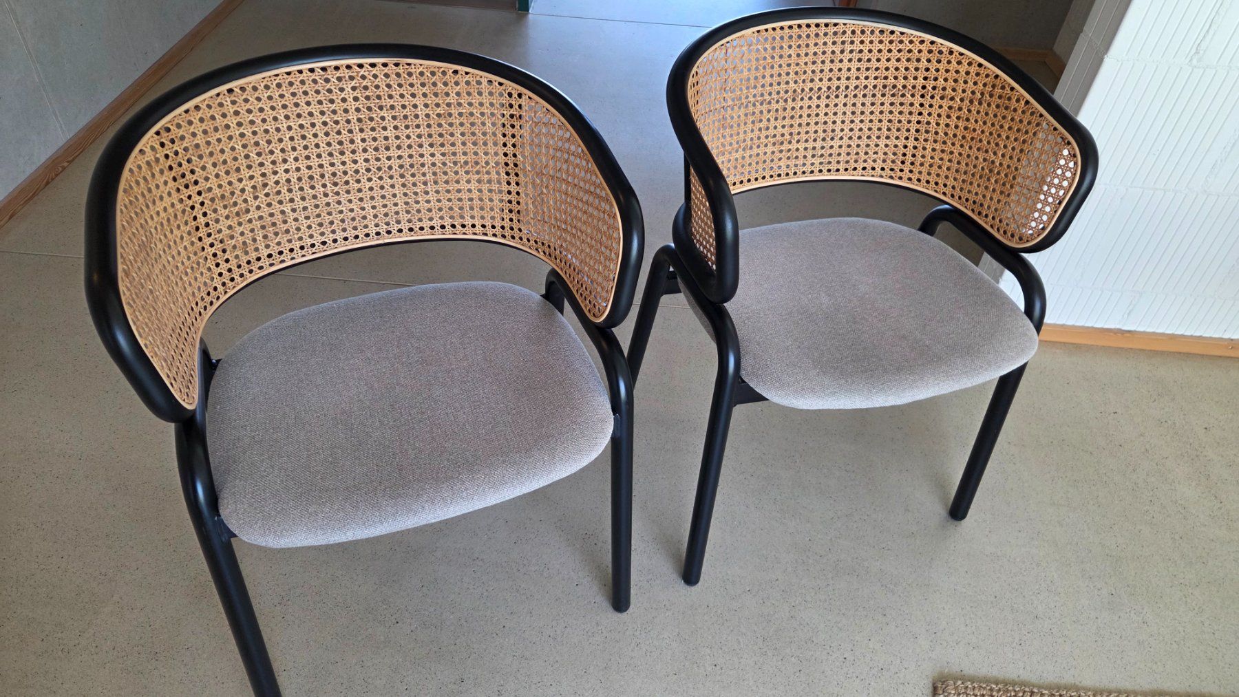 Sedie: 2 Design-Esszimmerstühle mit Rattan-/Korbgeflecht – Usato da Islisberg venduto da mar_5brw 2