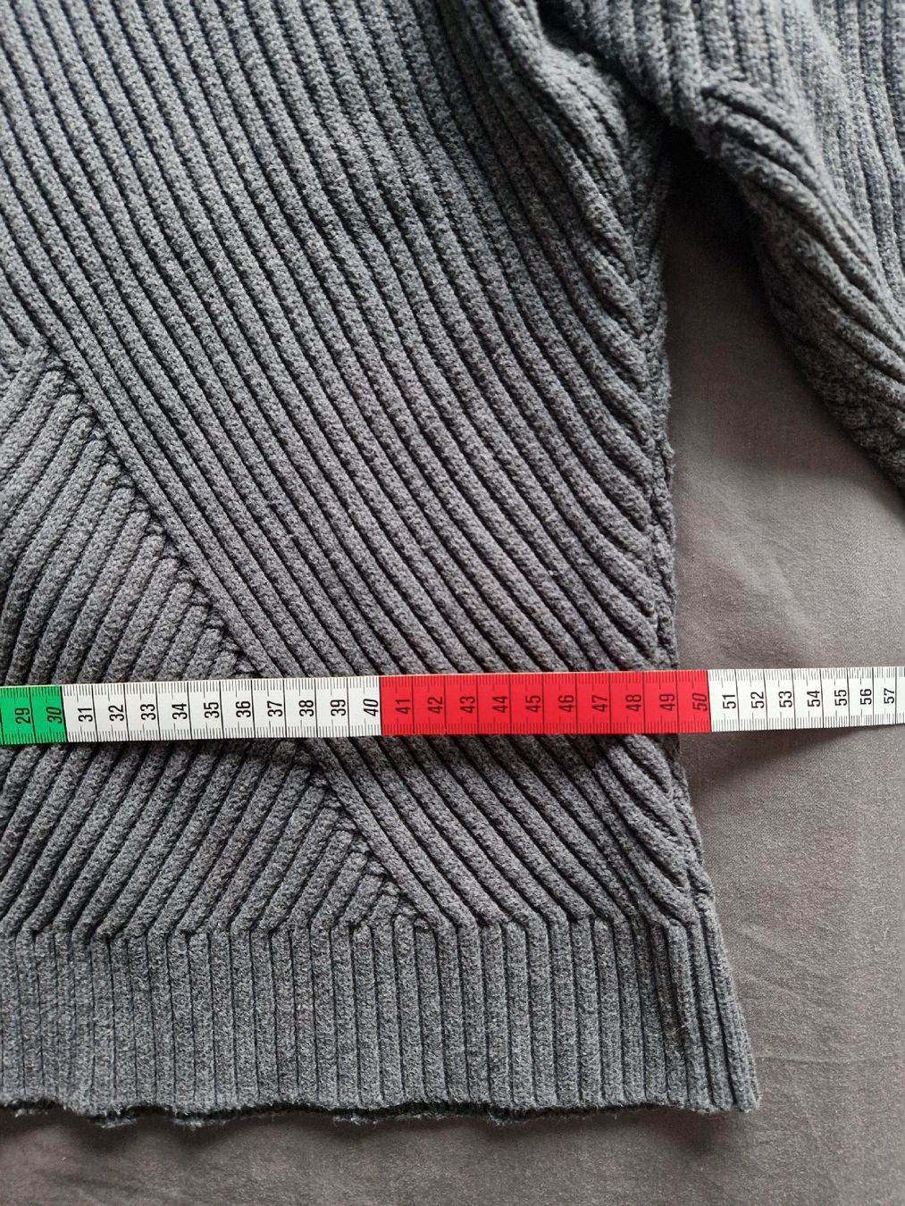Maglioni & Felpe: Pullover gris – Usato da Lausanne venduto da mgo_yx25 2
