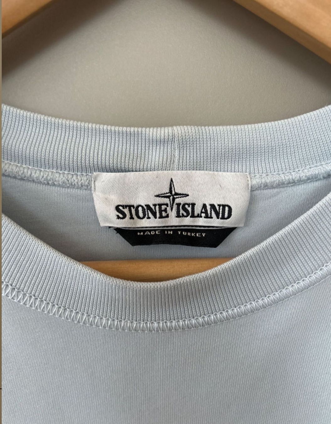 Stone Island Maglioni & Felpe: Stone Island Pullover babyblau Grösse M – Usato da Basel venduto da olo..ir 1