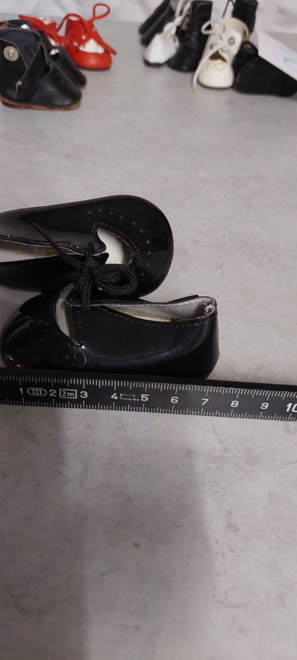 Sasha Morgenthaler Puppen: 5Paar Puppenschuhe  – Gebraucht aus Muri AG von nindo1 6