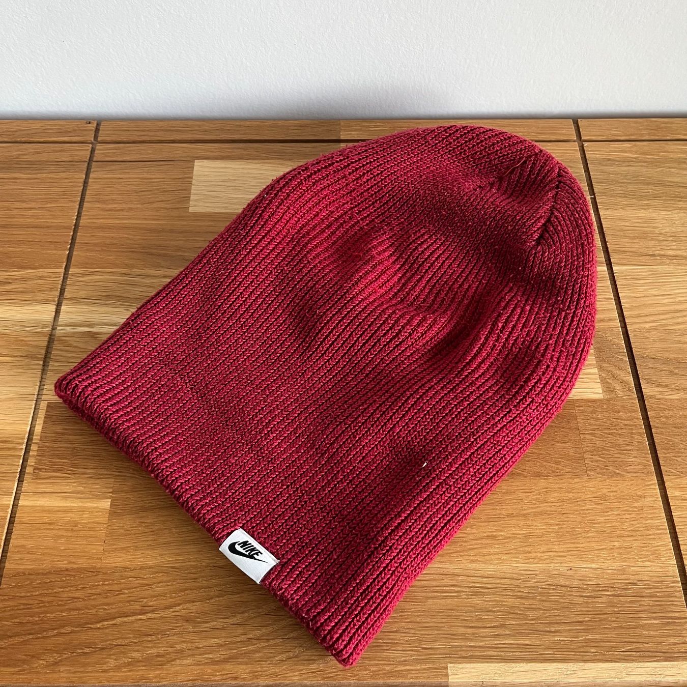 Nike Copricapi, berretti & cappellini: NIKE Beanie – Usato da Lausanne venduto da sapiens_vintage