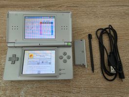 Nintendo DS lite in silbergrau